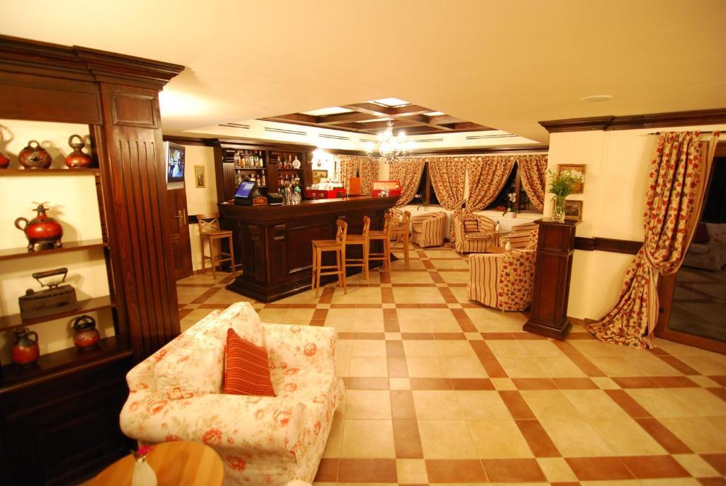 Nobillis - Carpathian Residence Peștera Bagian luar foto